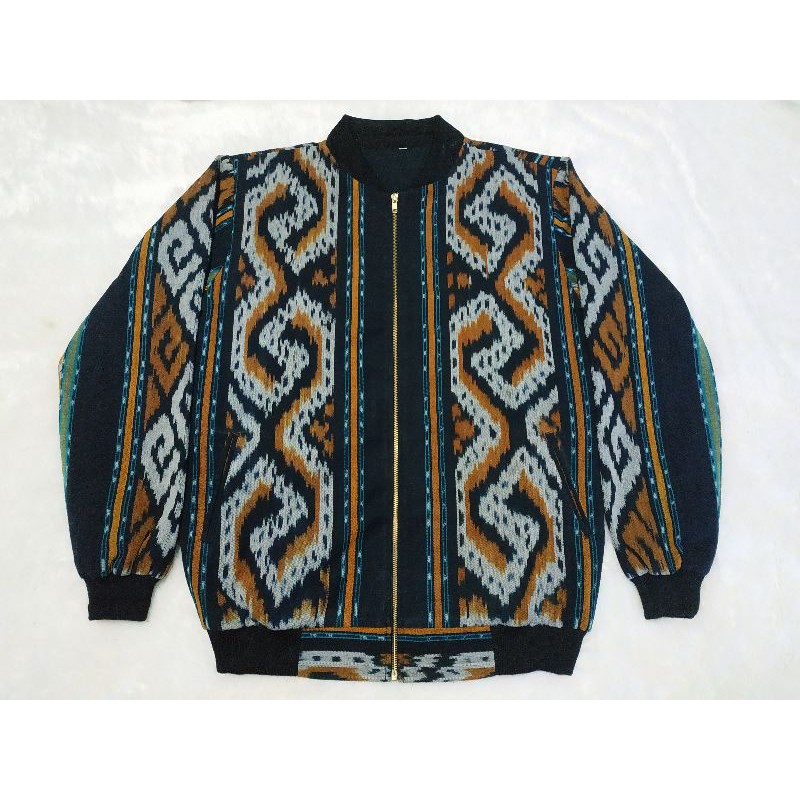 Jaket Etnik Motif Toraja