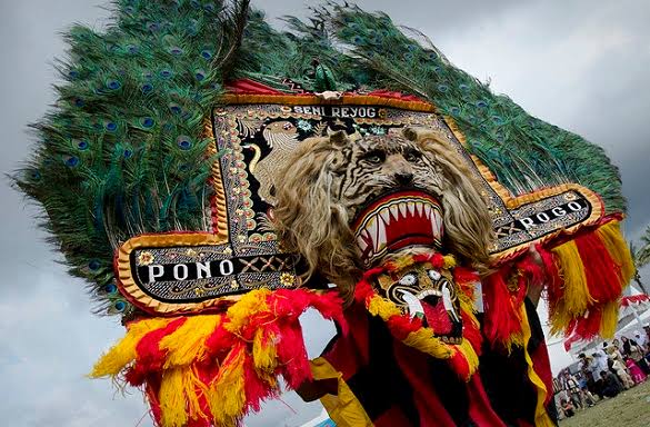 Reog Ponorogo – Warisan Spektakuler dari Tanah Jawa Timur